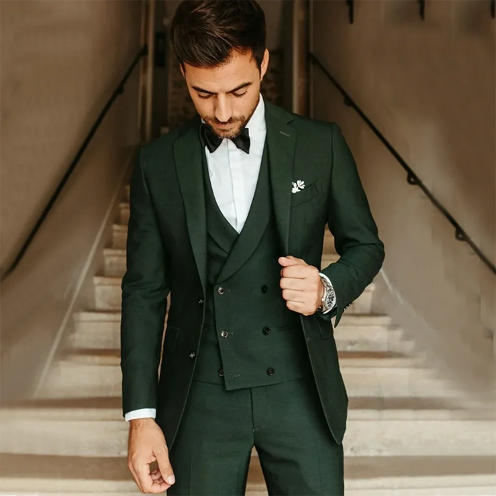 

Handsome Green Suits For Men 3 Piece Jacket Vest Pants Double Breasted Peak Lapel Formal Wedding Business Vestidos De Fiesta