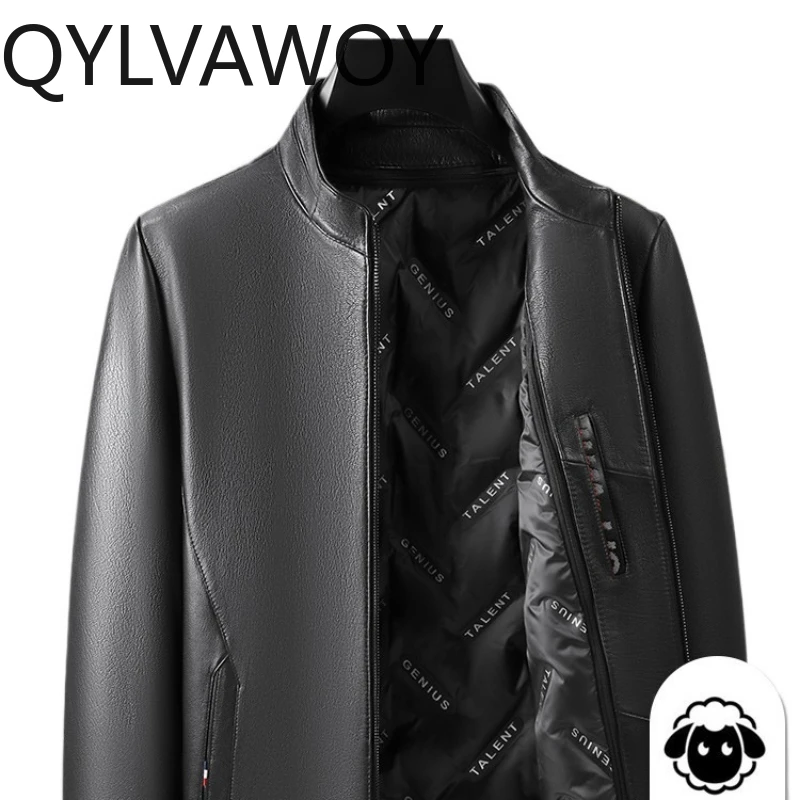 

QYLVAWOY 2025 зимняя мужская кожаная куртка из натуральной козьей кожи с пуховым наполнителем, верхняя одежда с утолщенной подкладкой и воротником-стойкой LJ2643
