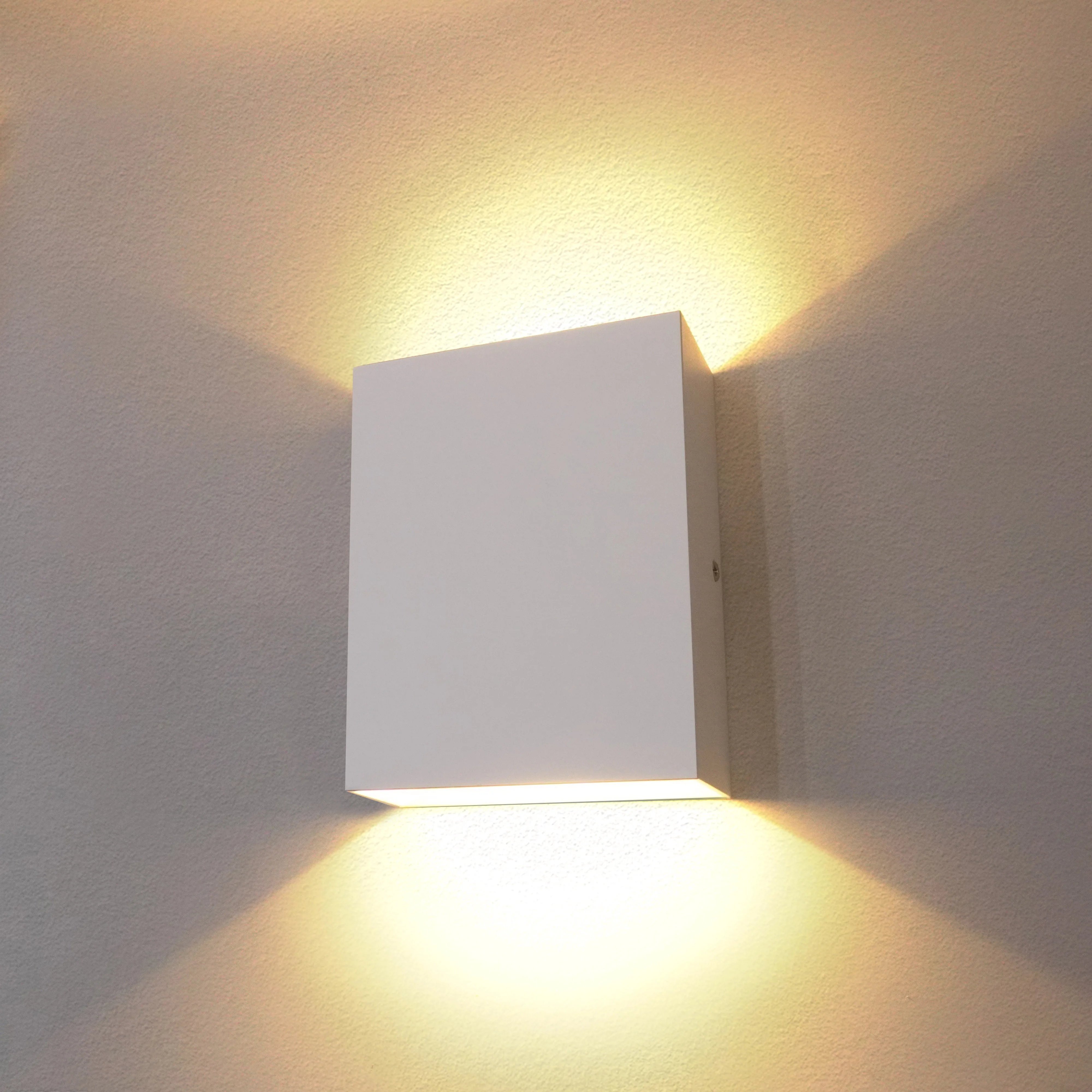 

Современные светодиодные настенные светильники для внутреннего освещения 12 Вт вверх и вниз, настенные светильники для гостиной, коридора, спальни, украшения, бра