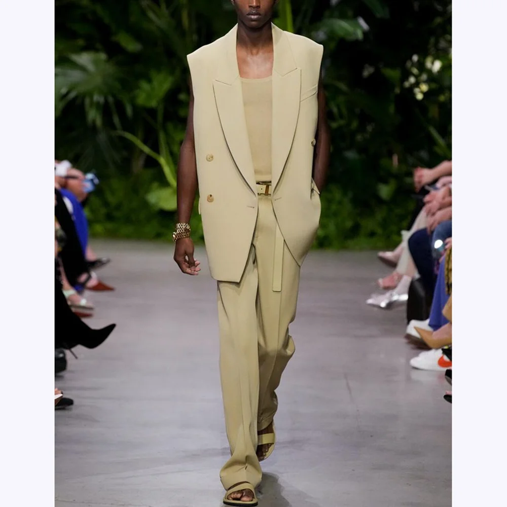 

2025 Summer Men Suits Stylish Sleeveless Peaked Lapel Beach Casual Suit 2 Pieces Daily Office Social Party Male Set Handsome