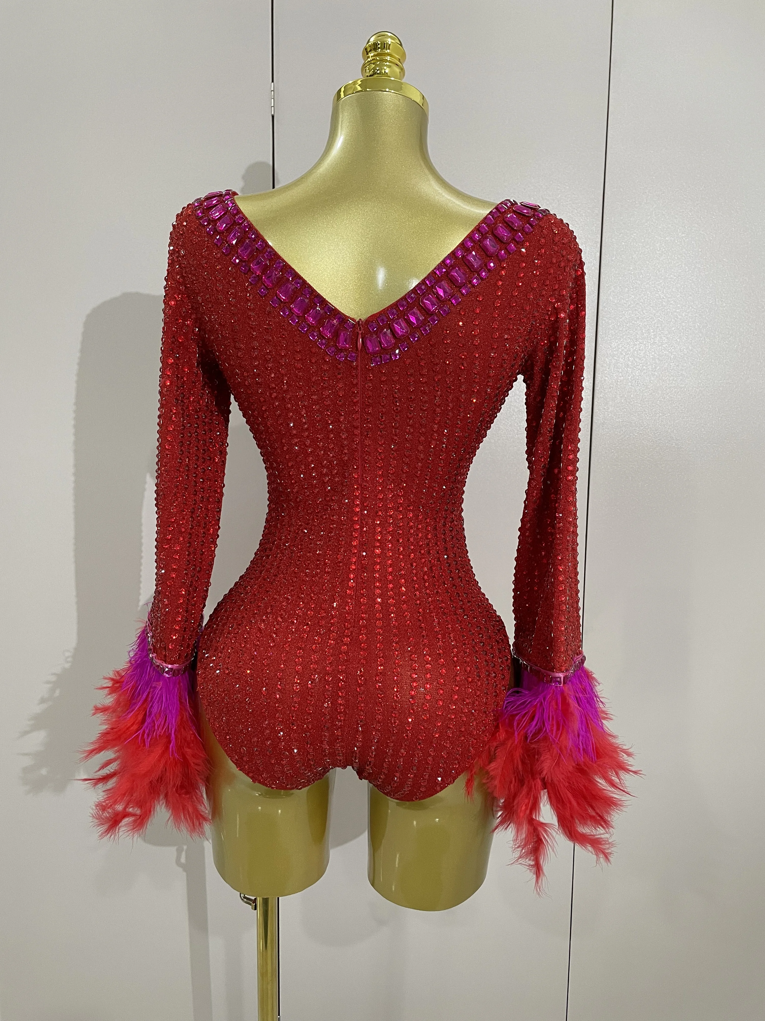 ผู้หญิงหรูหรา Rhinestones Feather ตาข่ายแขนยาวเซ็กซี่ NightclubSinger Dancer Leotard STAGE เครื่องแต่งกาย