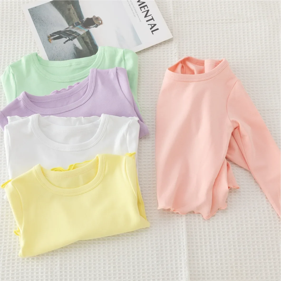 Spring and Autumn new girls\' round neck short base shirt  casual long sleeved T-shirt solid color children\'s white top