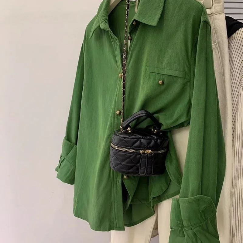 

Green corduroy shirt jacket for women, autumn and winter design sense, niche shirt, small French long sleeved top