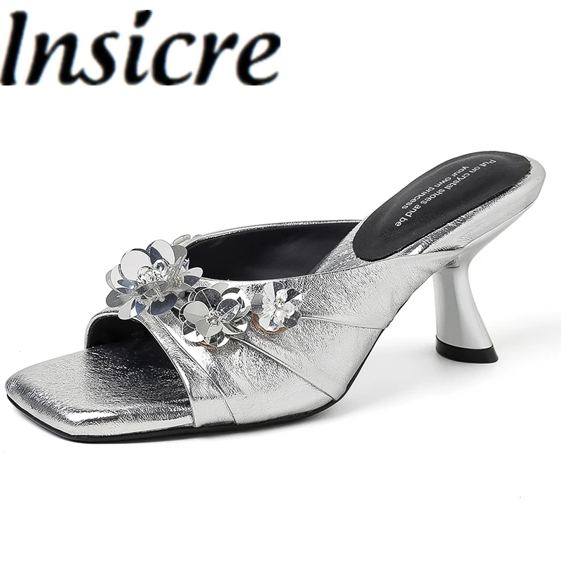 

Insicre/2020 летняя обувь ручной работы из овчины с квадратным носком на высоком каблуке, модные женские сандалии с цветочным узором, тапочки высшего качества, серебристые