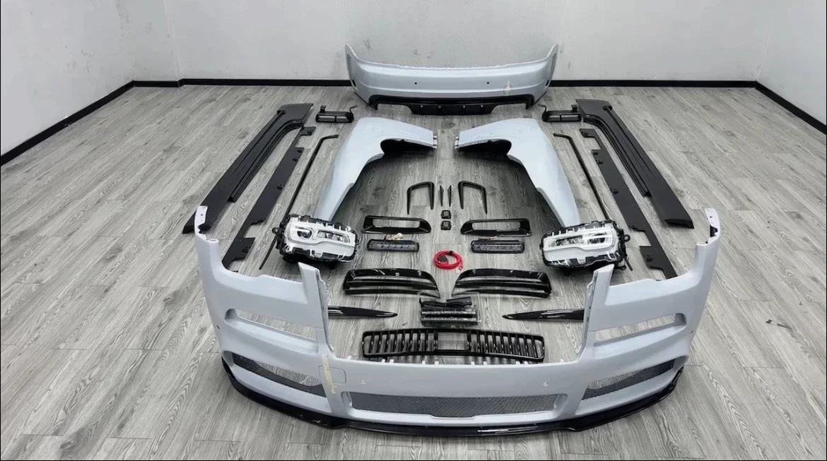 قطع غيار السيارات من ألياف الكربون الجافة لسيارة رولز رويس رايث ترقية MSY طقم الجسم المصد الأمامي التنانير الجانبية درابزين سبويلر