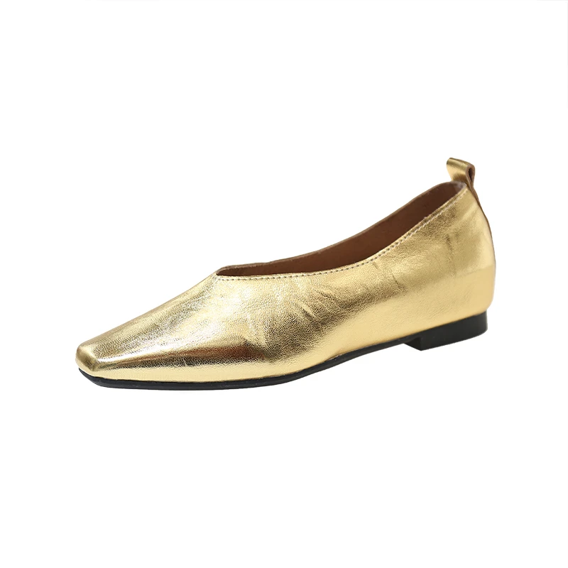 Damen-Ballerinas mit eckiger Zehenpartie, V-Ausschnitt, aus weichem Leder, zum Hineinschlüpfen, in Metallic-Gold- und Silberfarben, für das Büro. – Detail 14