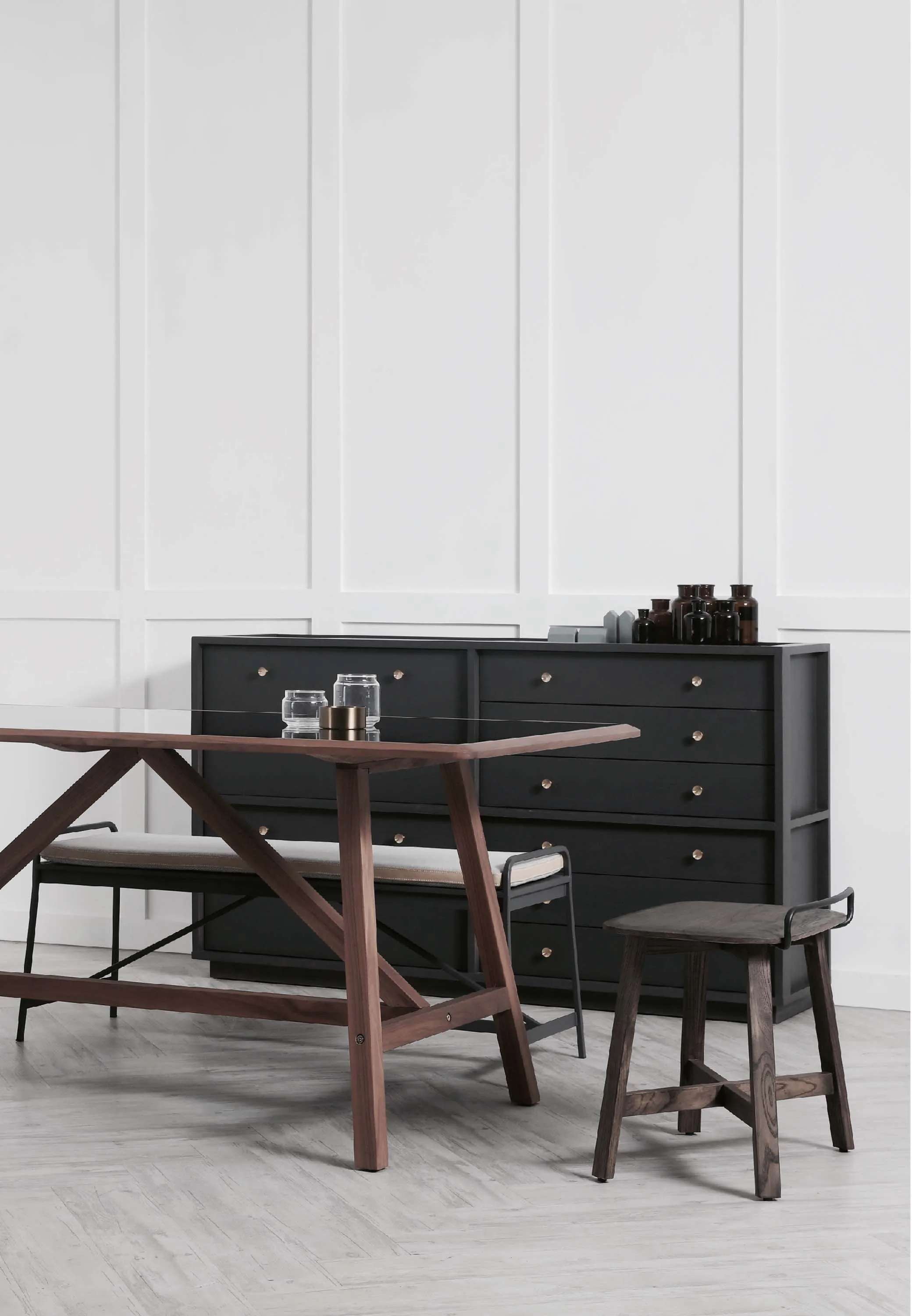 

Nordic solid wood furniture, antique collectors in Qiaote cabinets, side cabinets/dark gray storage cabinets