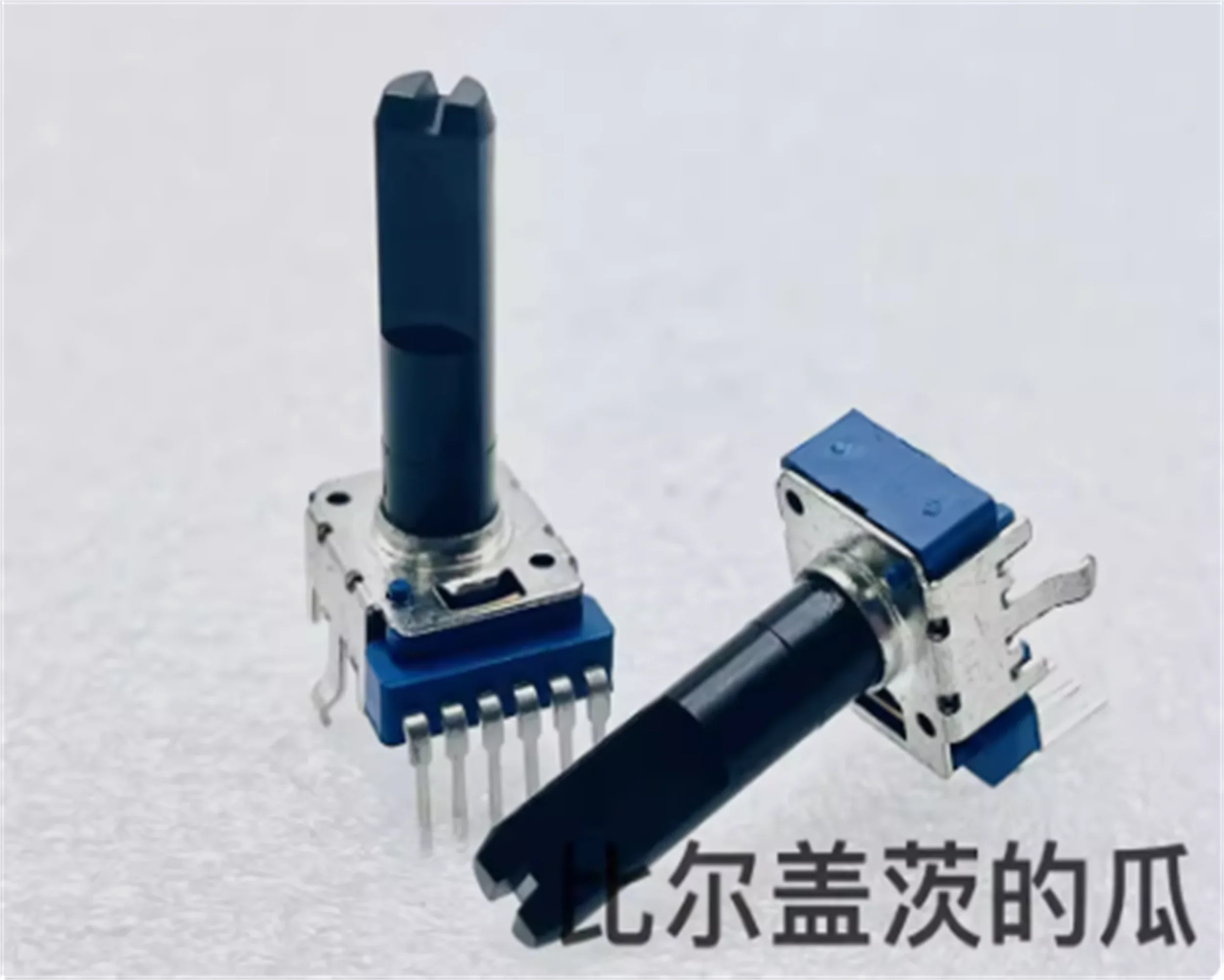 2 piece of high-quality RK12 potentiometer C20K with center positioning Yamaha mixing table volume adjustment shaft length 24mm