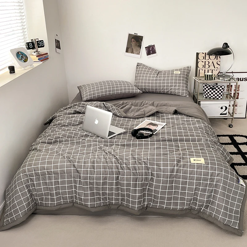 

Grey Plaid Quilt 3 Pieces (1 Comforter and 2 Pillowcases) Buffalo Check Grid Comforter Set Soft Geometric Checkered Bedding Set