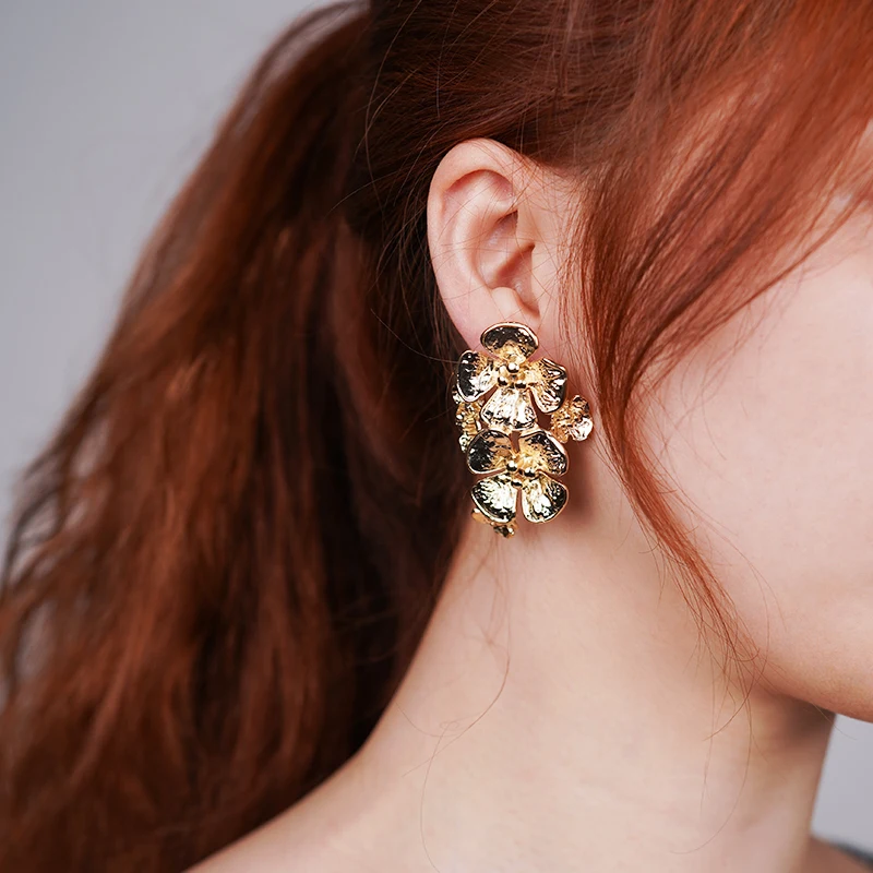 

Rose Blossom Flowers Stud Earring Post Pierced Cartilage Lobe Nickel Free Back for Wedding Engagement Jewelry Gift