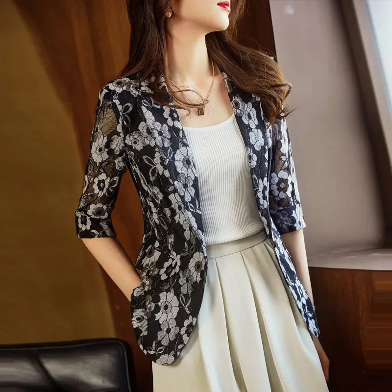 2024 Autumn Women\'s New Korean Small Suit Jacket Female Lace Embroidery Hollowed Out Slim One-third Sleeve One Button Suit Top