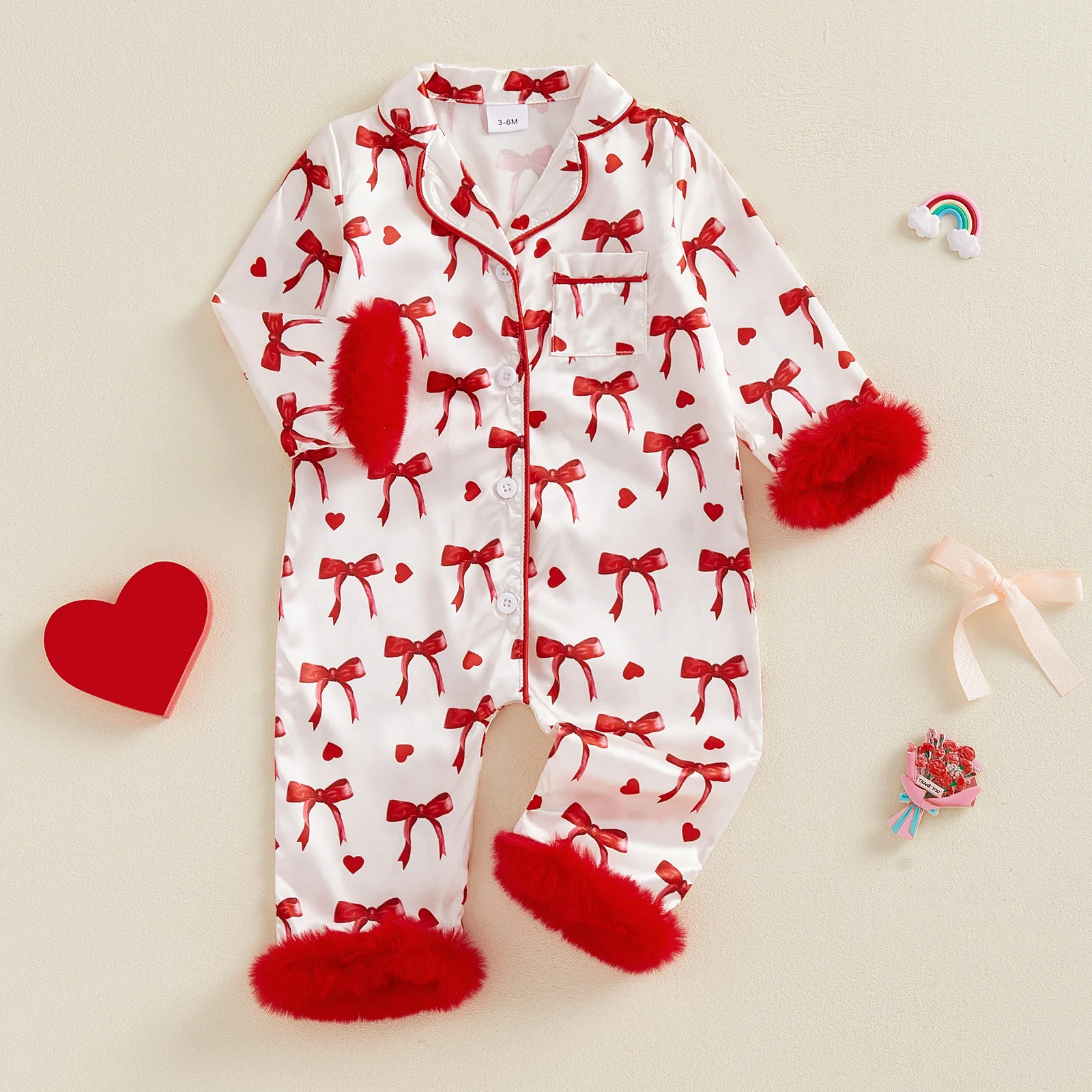 

Пижамы на День Святого Валентина для маленьких девочек, ночная рубашка с отделкой сердечками и перьями для новорожденных, комбинезон, милые шелковые пижамы для младенцев, одежда для сна