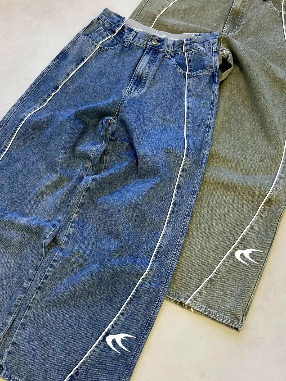 

Мужские повседневные джинсы прямого кроя Весна 2026, винтажный уличный стиль, эффект похудения, средняя посадка, на пуговицах, из денима