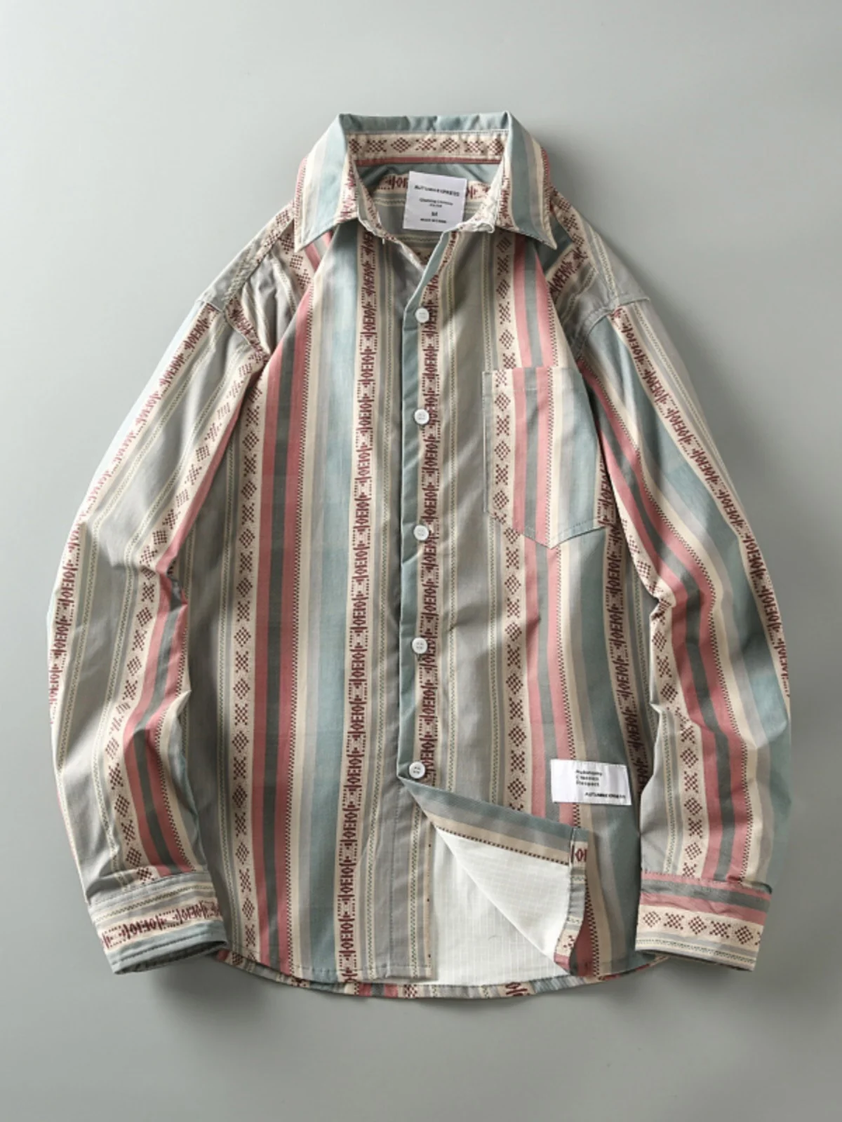 

Ретро-рубашка с этническим принтом в полоску, с длинным рукавом, модная мужская рубашка с воротником, новинка весеннего сезона, теплая, свободного кроя, для повседневной носки, молодежная.