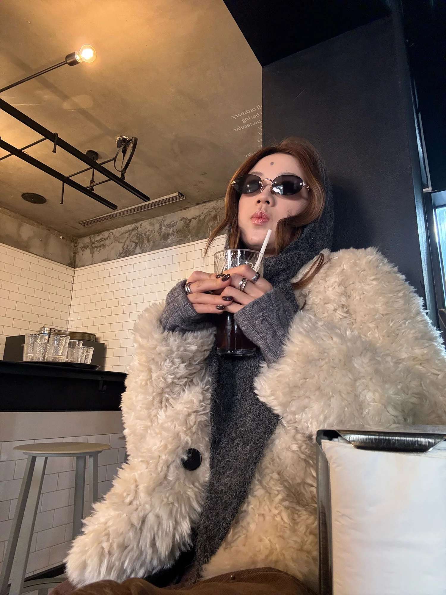 

LelyMooch Women's Thiened Warmth Lamb Fur Jaet Stand Collar Inteated Leather And Fur Casual Sle Winter Design