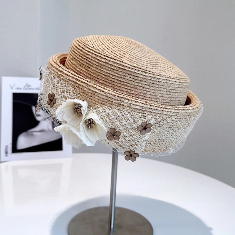 2025 New Nice Natural Straw Vintage Fashion Fedora Hat For Women Ladies Luxury French Elegant Berets Hat Designer Bonne