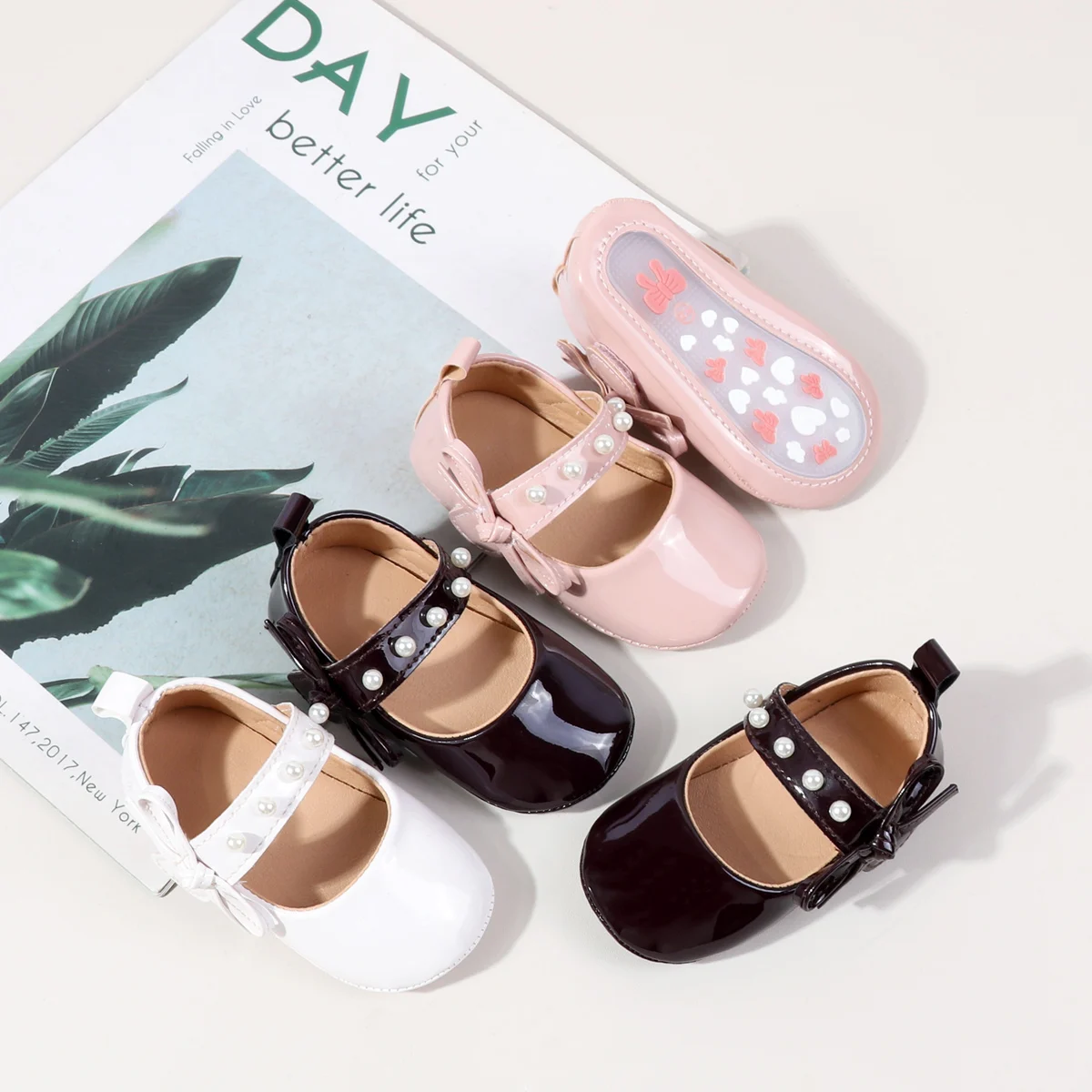 

Spring And Autumn Bow 0-18 Months Newborns Wearing Outward Walking Shoes With Durable Soft Sole And Non Slip Princess Shoes