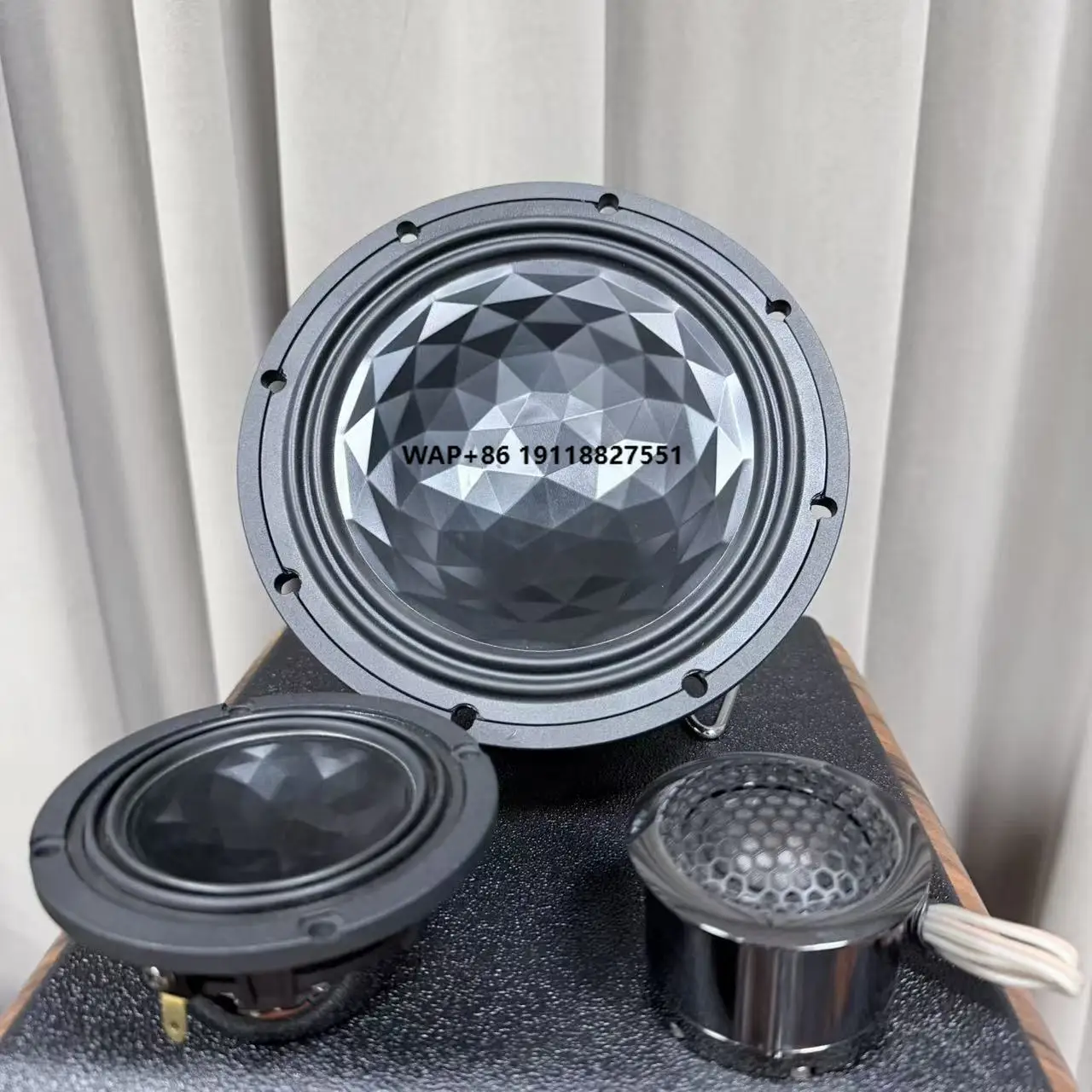 Impedance 4Ω/8Ω Ice…