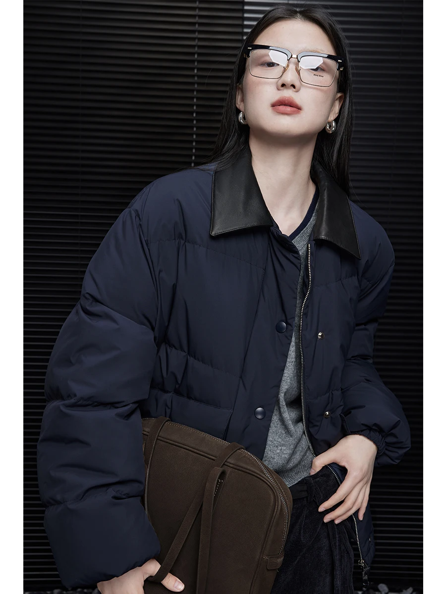 

Уникальный синий пуховик Ele Blue для женщин, новая зимняя коллекция 2024 года, уличный стиль, высокая плотность наполнителя, белый пух, стандартный крой.