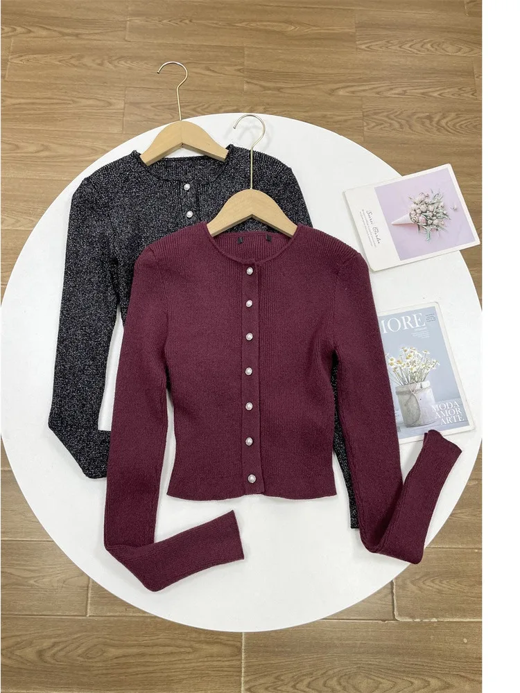 

Ultra Soft Pearl Button ort Knitted Sweater Women's Faion Winter New Arrival Glitter Silk Single Button Cardigan Coat