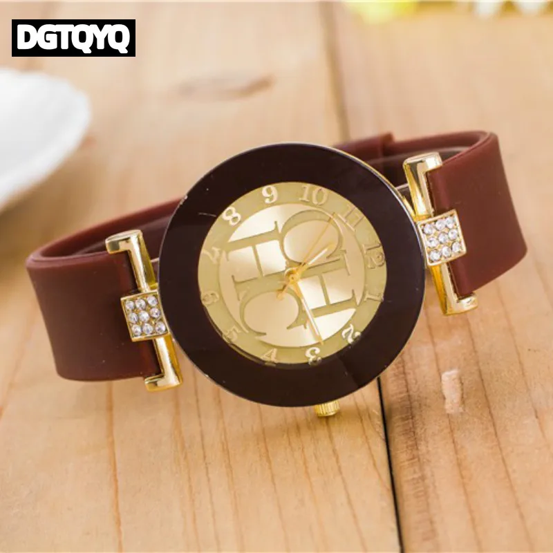 DGTQYQ Jam Tangan Wanita Bermerek Mewah Jam Tangan Kuarsa Kasual Tali Gel Silika Casing Baja Tahan Karat Desain Berlian Minimalis untuk Wanita