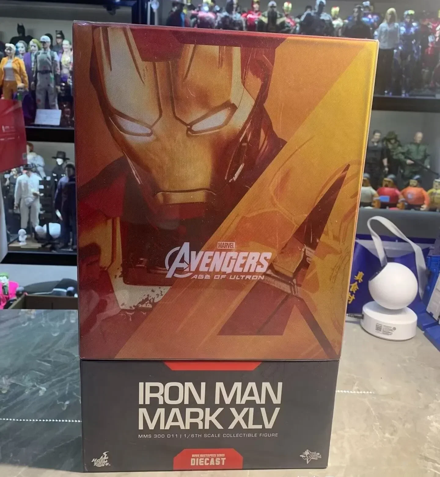 In Stock Hottoys 1/6ht Mms300-D11 Avengers2 Iron Man Mk45 Alloy Action Figure Model Hobbies Collection Gift