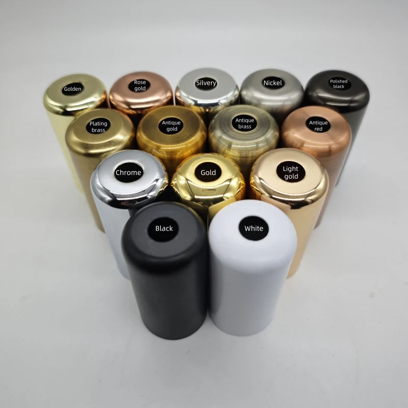 قطعتان من مقبس بلاستيكي CE/UL مع حامل مصباح بغطاء حديدي فضي/ذهبي/أسود مقابس إضاءة بلاستيكية حديدية نهائية