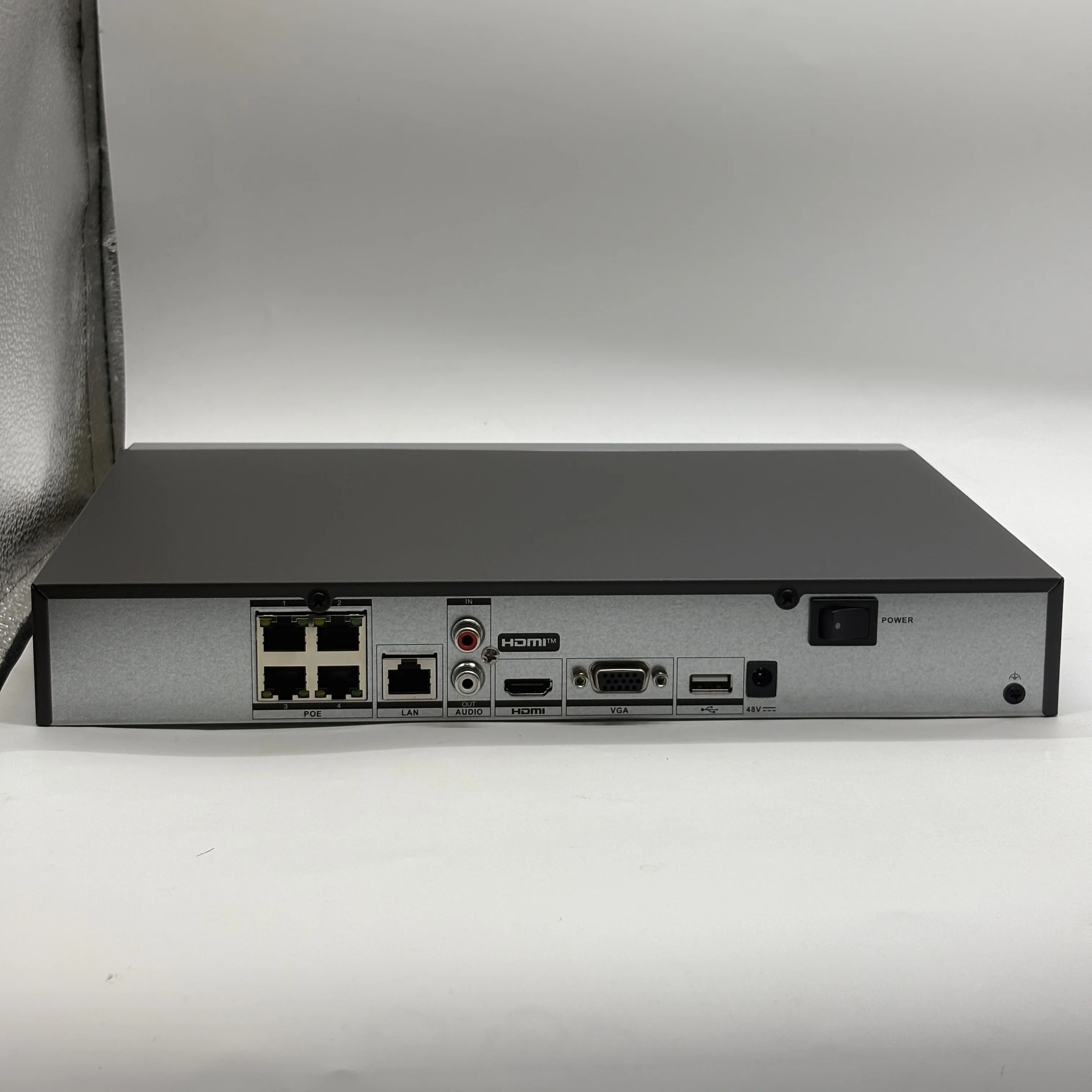 Hikvision NVR DS-7604NXI-K1-4P - Home Security Hikvision avis et prix