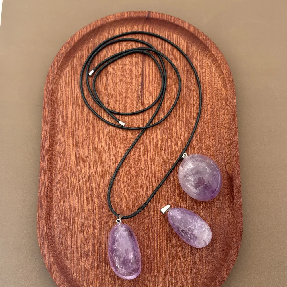 قلادات طويلة من حجر الكريستال الأرجواني الجمشت للنساء قلادات سترة شتوية مجوهرات حجرية غير منتظمة جديدة في عام 2026 #1