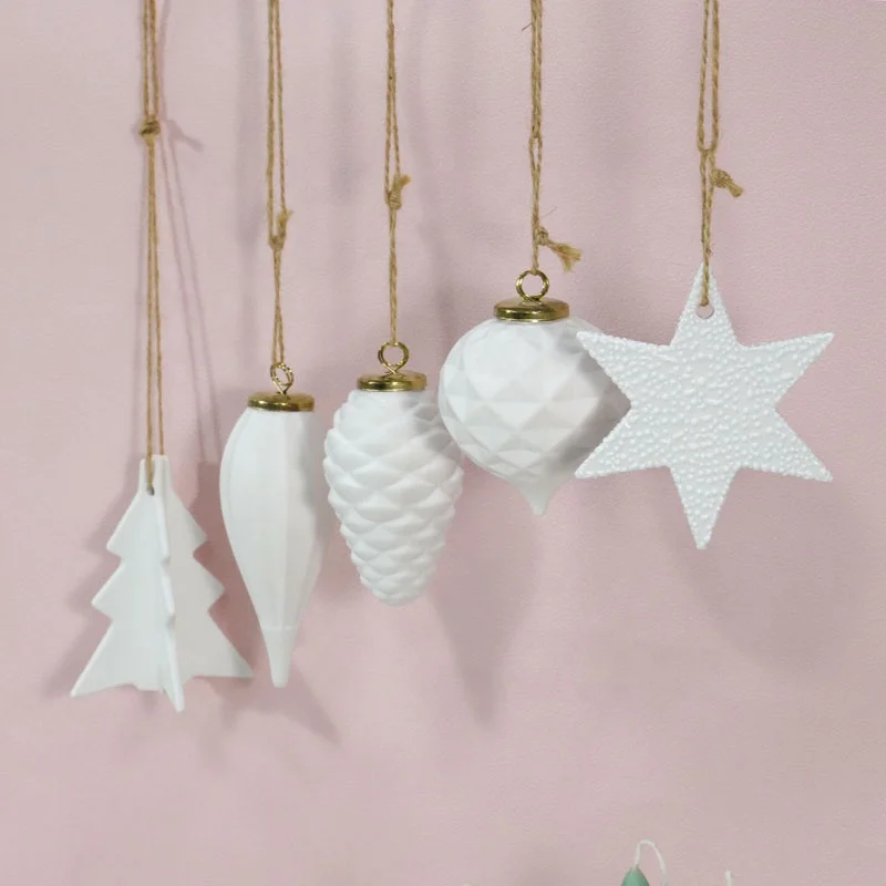 

Delicate Nostalgic Christmas Gunks Ornaments Reusable Small Tree Pendants and Home Beauty Ball Ornaments