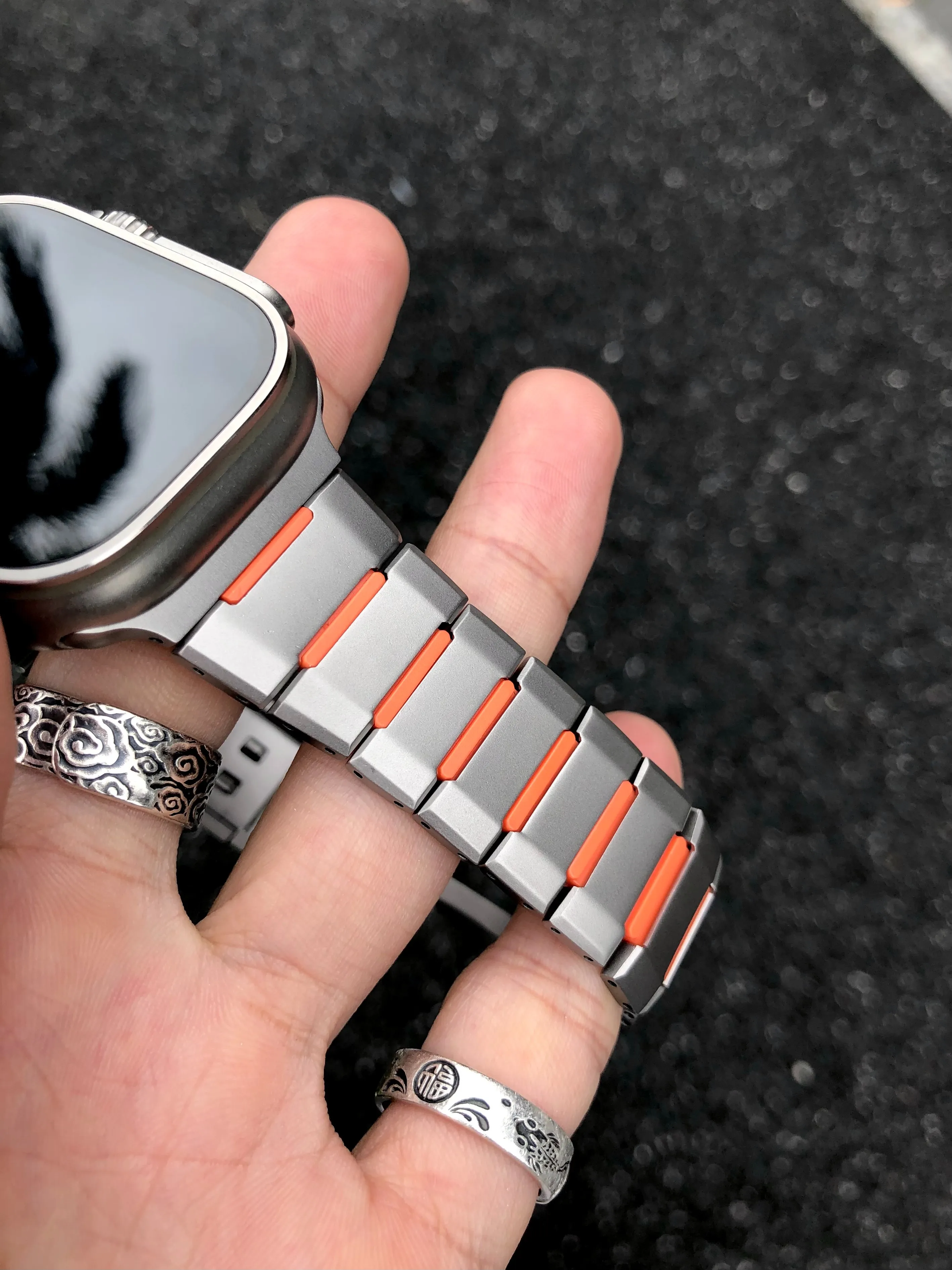 Kakeband Two-Tone Sports Band Steel Outer Silicone Inner Luxury Strap for Apple Watch S11 S10 Ultra 3