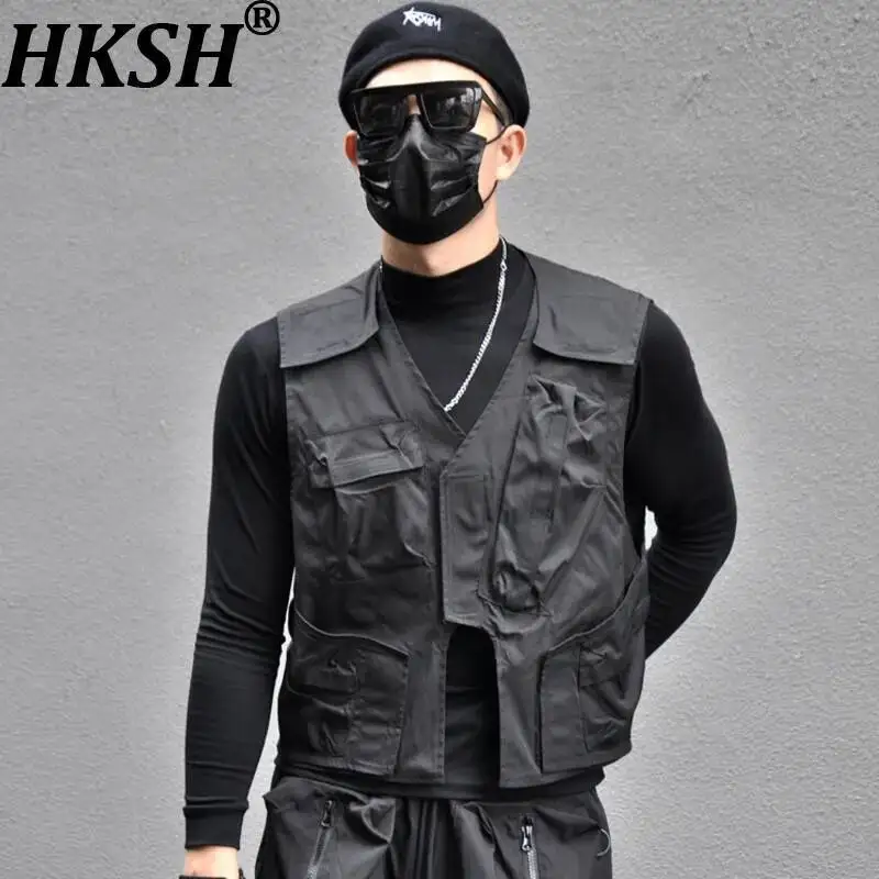 

HKSH Темный стиль Деконструкционный дизайн Трехмерные карманы Жилет в стиле сафари Мужской индивидуальный технический жилет HK7555