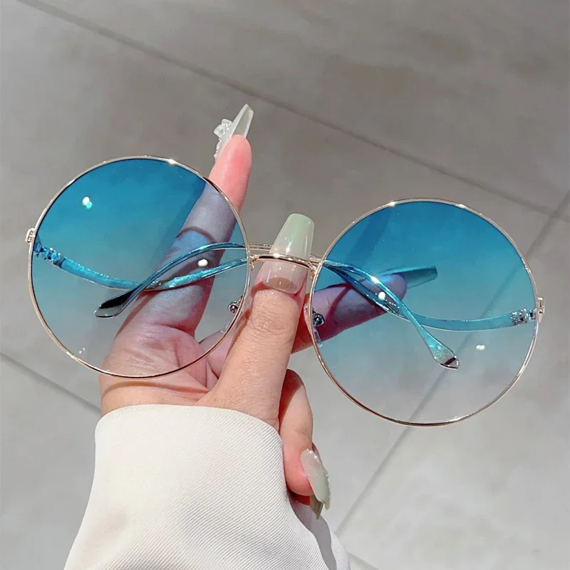 KAMMPT Oversized Ronde Zonnebril Dames 2024 Nieuwe Mode Vintage Gradient Shades Retro Trendy Luxe Stijlvol Design Zonnebril