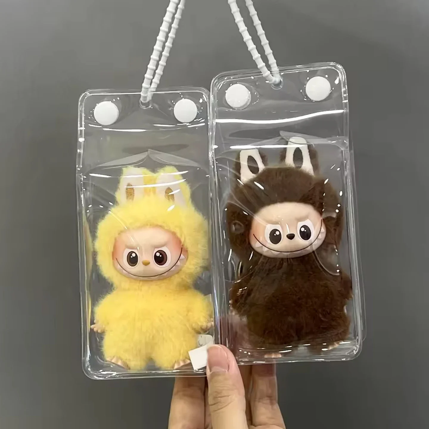 1/3 قطعة حافظة واقية 10 سنتيمتر حقيبة عرض خارجية ل Labubu 4.0 الوحوش دبوس لسلسلة الحب دمية الزي اكسسوارات