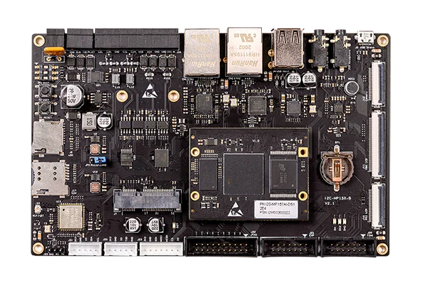 

_ Комплект разработки STM 32mp157, основная плата