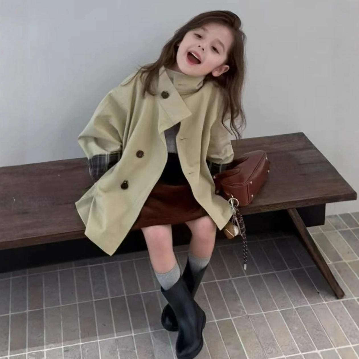 

Spring and Autumn New Girls' Outerwear Jacket European and American Style Stand Up Collar Single Breasted Windbreaker Top