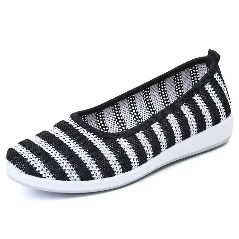 2024 nuove scarpe sportive casual in mesh estivo da donna suola morbida antiscivolo traspirante leggera slip on scarpe da passeggio scarpe per anziani