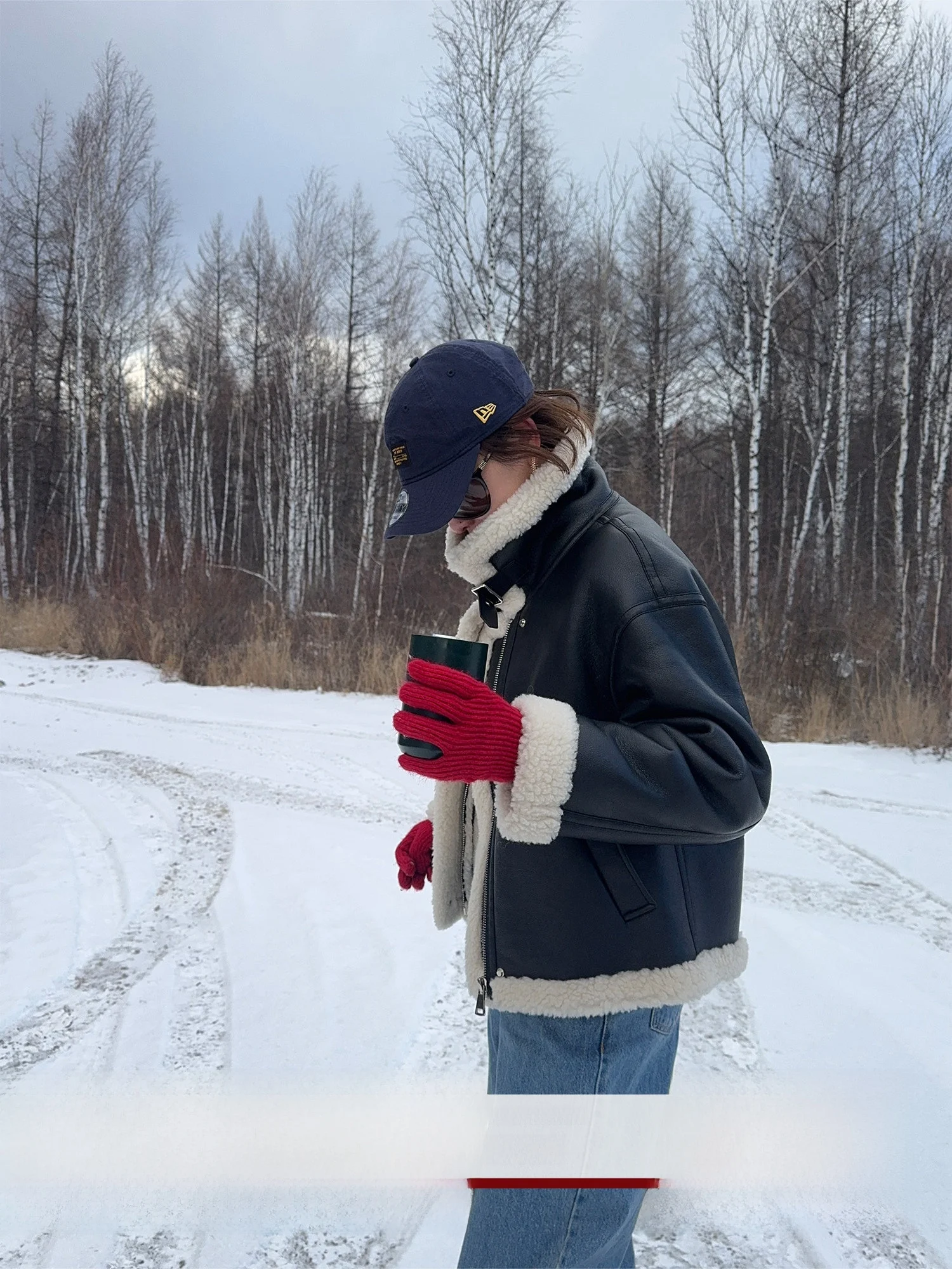 

YANGLE Women's Bla Leather Jaet Coat Full Wool Thiened Collar Winter Faionable Korean Sle Casual Loose Fit Warm