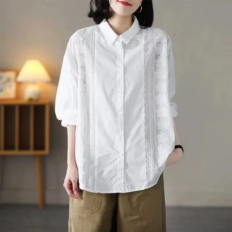 

Женская белая хлопковая рубашка на пуговицах с кружевной вышивкой, свободного кроя, повседневная блузка