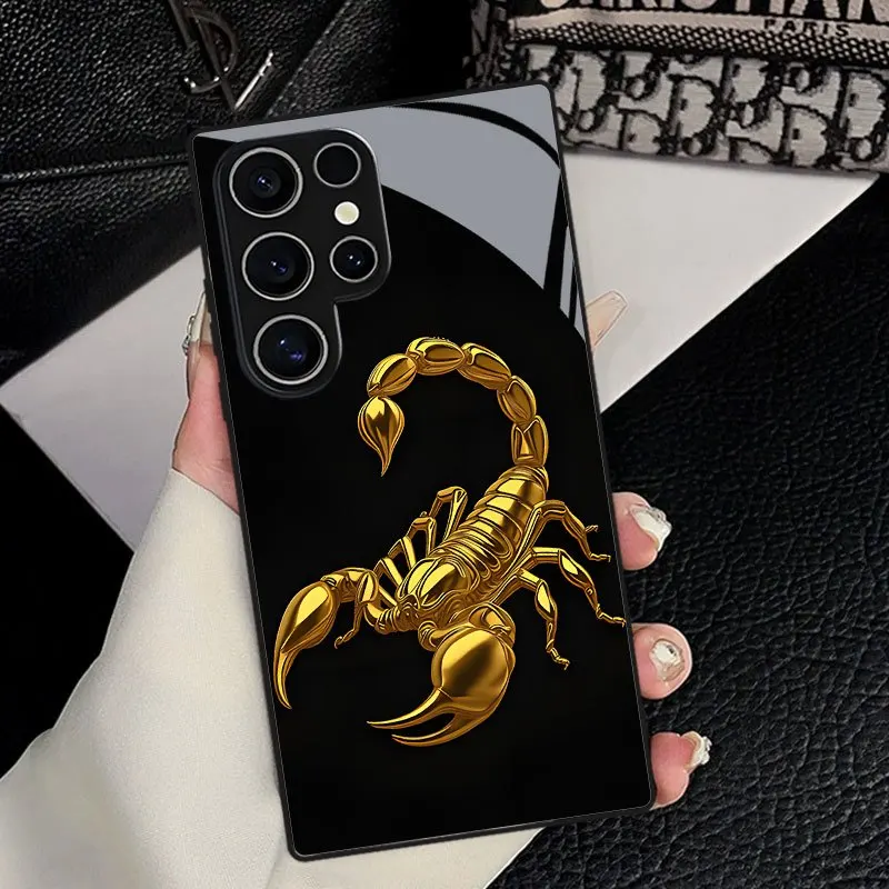 Golden Scorpion Pattern Phone Case Compatible with Samsung Galaxy S26/S25/S24/S23/S22/S21 and other models, Anti-Drop Protective