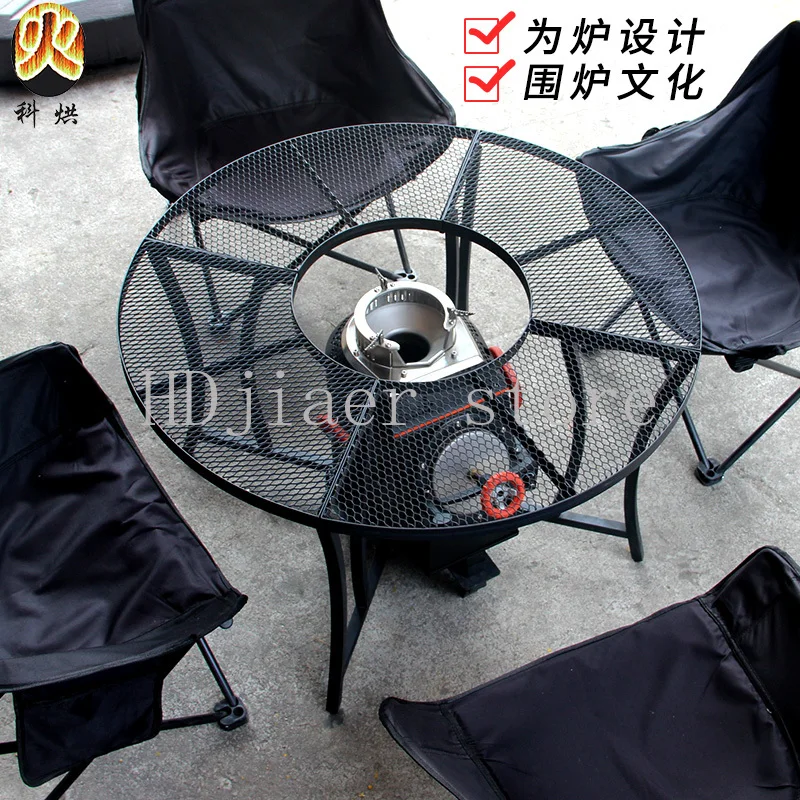 

Kehong wood-burning stove, paired with a carbon steel black round table, makes courtyard pot an extremely enjoyable experience.