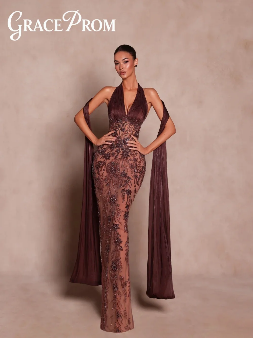 

Elegant Chocolate Evening Dress Charming Halter-Neck Carpet Gown Fashion Deep V A-Line Floor-Length Party Gown Evening Dresses