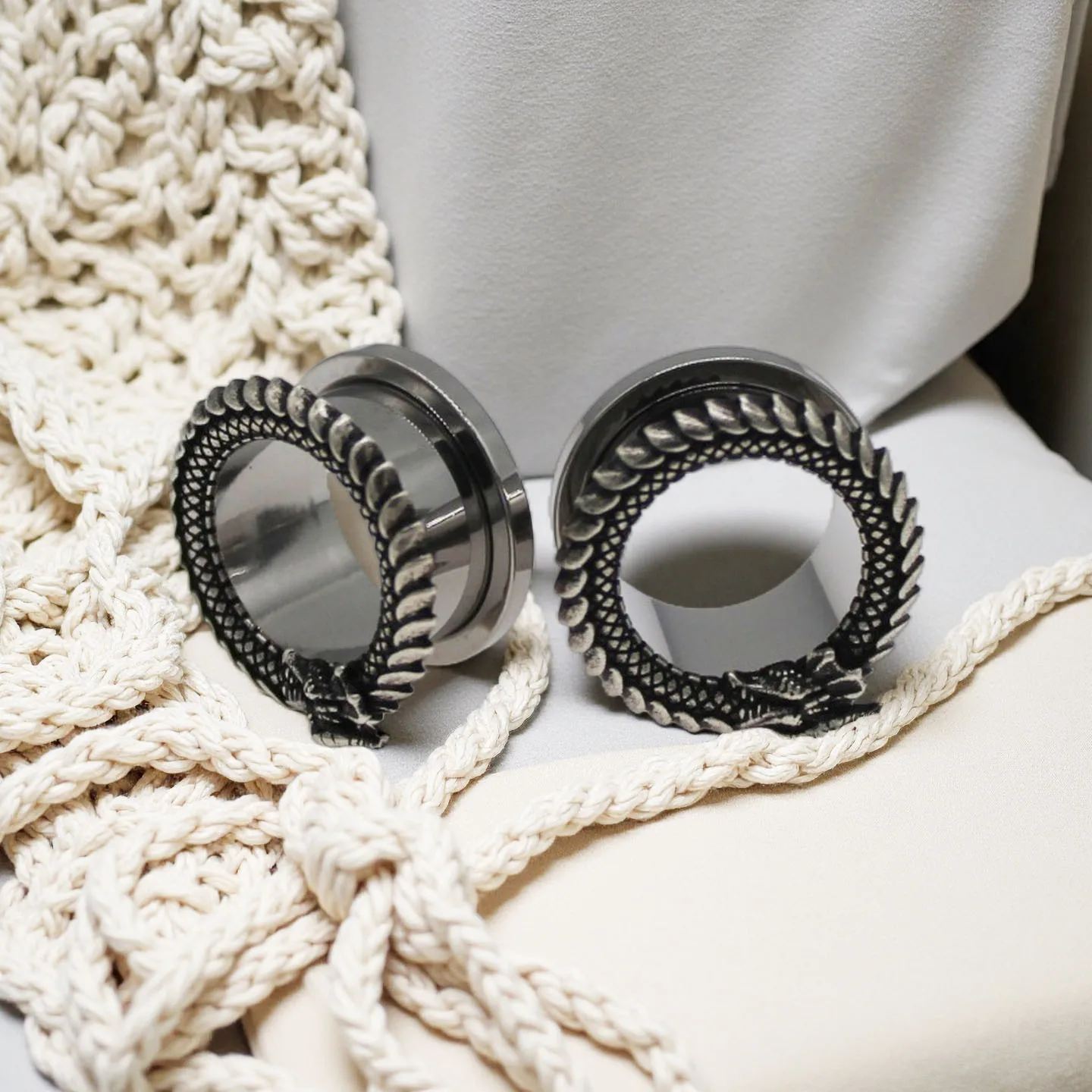 1 Pair Fugu Long Tail-eating Ear Expander Stainless Steel Hollow Pulley Ear Expander Bosi Accessories Ear Lobe