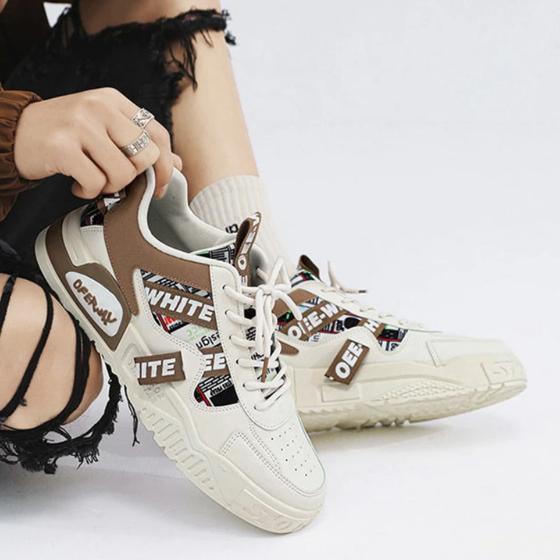 

Large Size Spring and Autumn New Breathable Lightweight Casual Men's Shoes Niche Trend Versatile Flat Sports Men's Shoes 2025