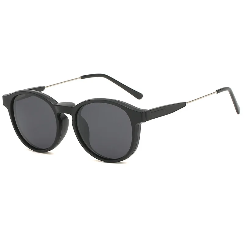 

Prescription Clip on Sunglasses for Women Plastic Frame Blue Light Blocking Multifocal near and far 5 color clip on sunglasses