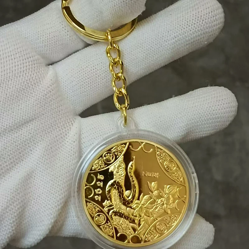 1Pcs 2025 Chinese Zodiac Year Of The Snake Commemorative Coins Lucky Keychain 3D Relief Bag Pendant Collectibles Gift