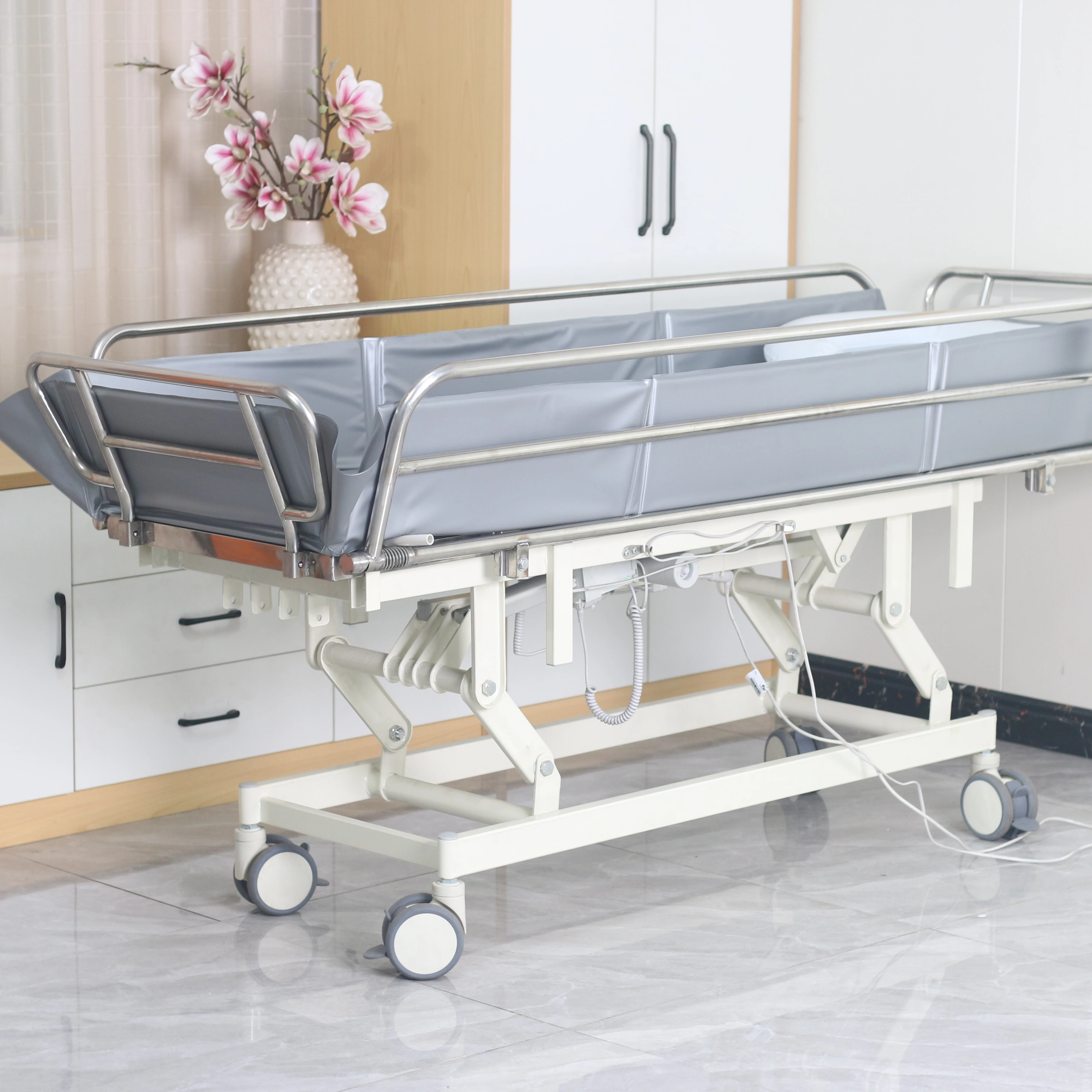 Electric Bath Bed, Hospital Bed, Elderly Care Bed, Stainless Steel Material 3 Years Warranty, Size, Length 2160mm Wid