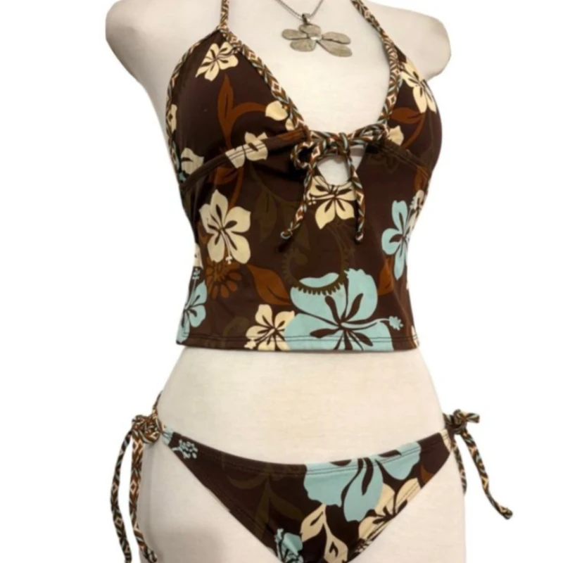 Ladies' fashion new sexy spicy girl tie up neck hanging vest shorts summer two-piece set 2026 cross-border clothing