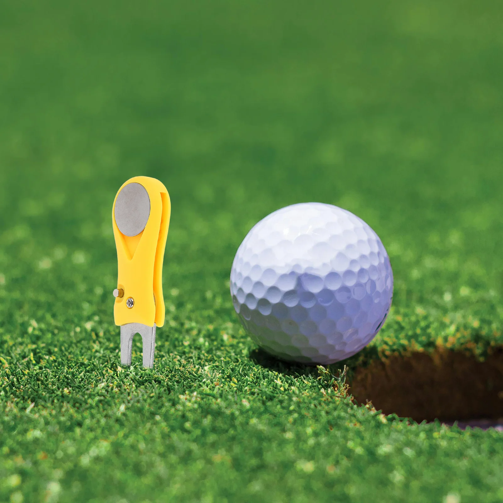 

2Pcs Golf Divot Tool Metal Green Repair Fork with Dual Tone Design Portable Turf Fixer for Ball Mark Repair