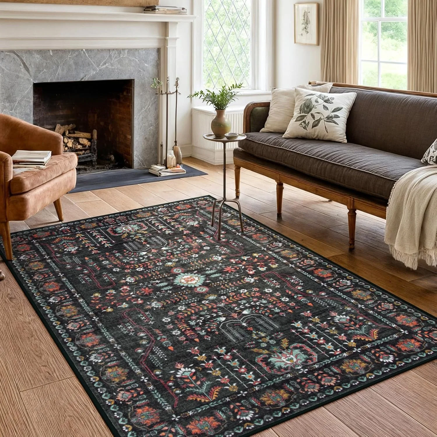 

Black Vintage Floral Living Room Carpet Soft Non-slip Machine Washable Floor Mat Modern Luxury Home Bedroom Bedside Rug Tapis 러그